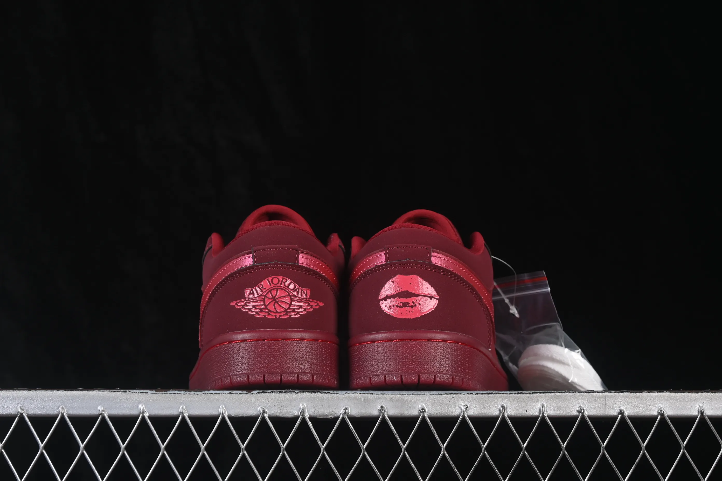 All categories Air Jordan Jordan series basketball shoes Air Jordan 1 Low Air Jordan 1 Low AJ1 Joe 1 raw rubber wine red low-top retro cultural basketball shoes IB7012-600